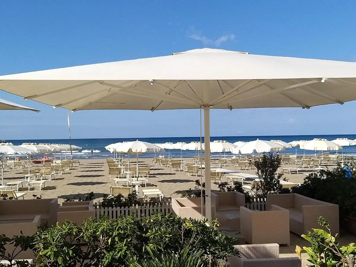 Aqua Boutique Hotel 카스틸리오네 델라 페스카이아
